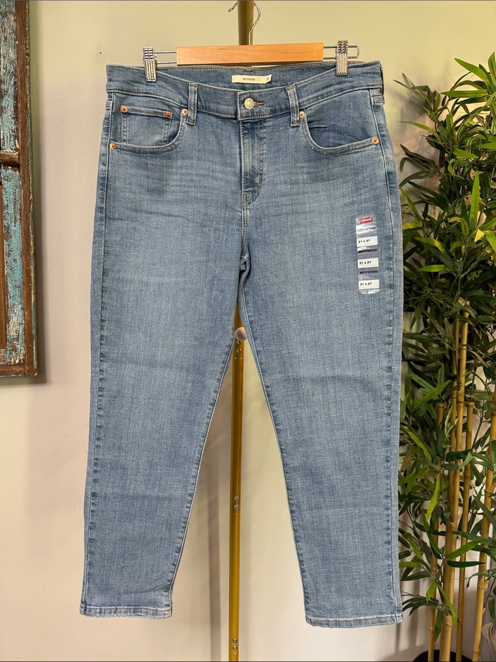 Levi's Boyfriend Light Blue Ankle Straight Jeans NWT 31